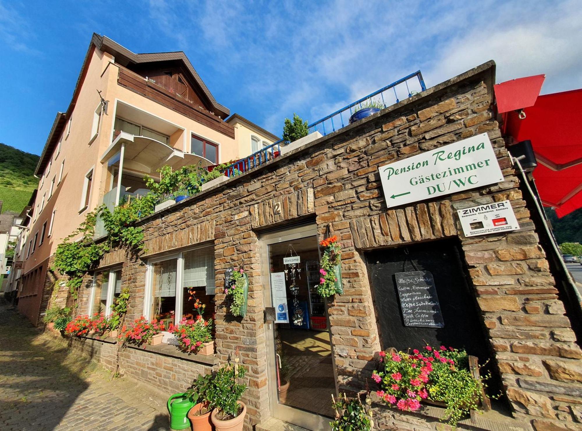 Pension Regina/Gräfenhaus Cochem Exterior foto